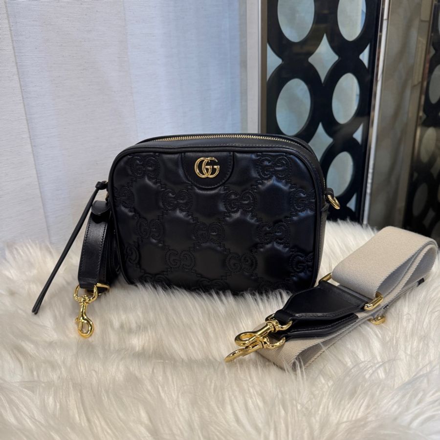 Gucci Matelasse 黑GG壓紋金釦相機包 雙背帶-0