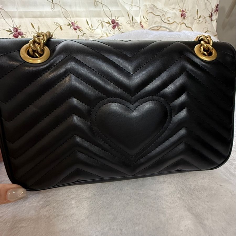 GUCCI GG Marmont matelasse 仿舊金色雙G LOGO肩/斜背包-1