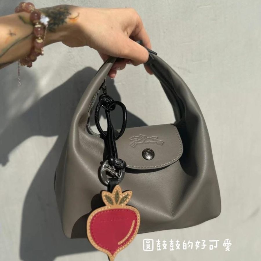 📣Longchamp 新款超可愛 灰色便當包📣-0