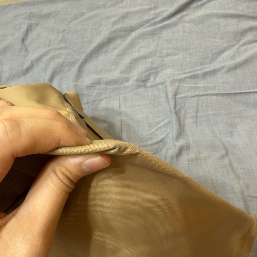 LONGCHAMP奶茶色短提把手提包-16