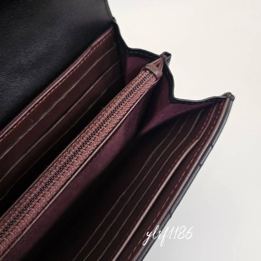 ❣Chanel 黑羊皮淡金釦內一字拉零錢袋12卡下蓋長夾-11