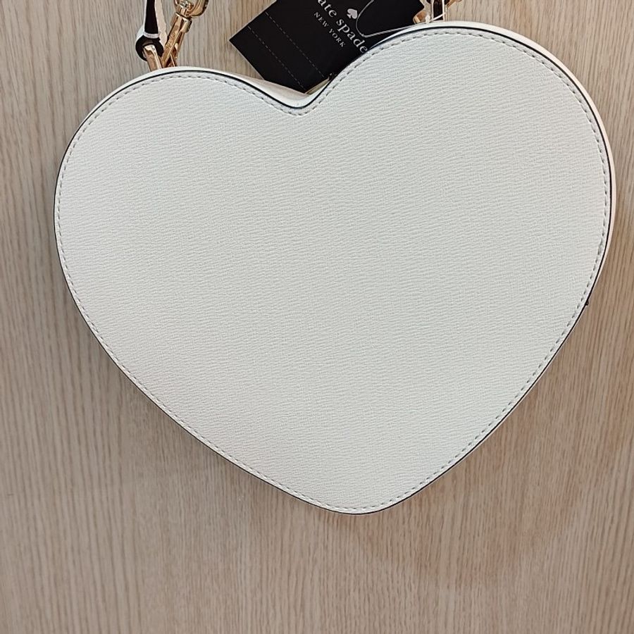 Kate Spade love shack白色愛心草編編織草莓花朵刺繡包側背包-6