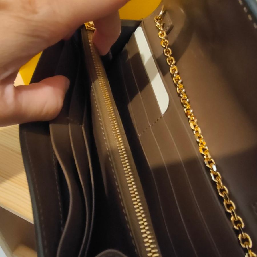 Fendi 滿版FF Woc-2