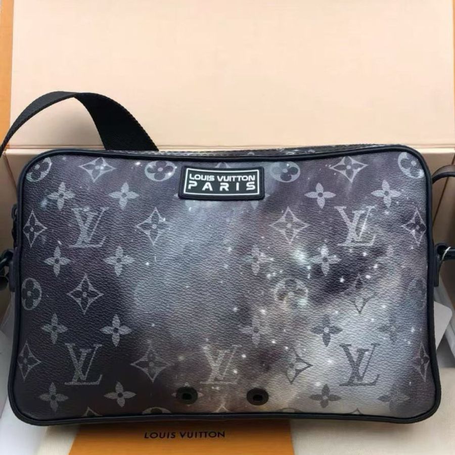 Louis Vuitton 郵差包 M44165 26x17x 5 全新 配件防塵袋盒子(細節私訊)-3