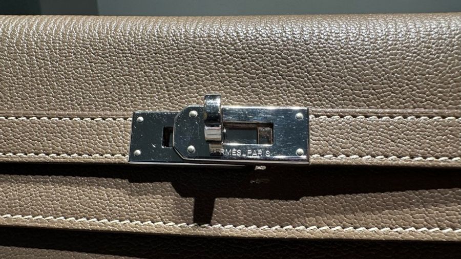 Hermes 愛馬仕Kelly大象灰銀扣Epsom牛皮長夾-14