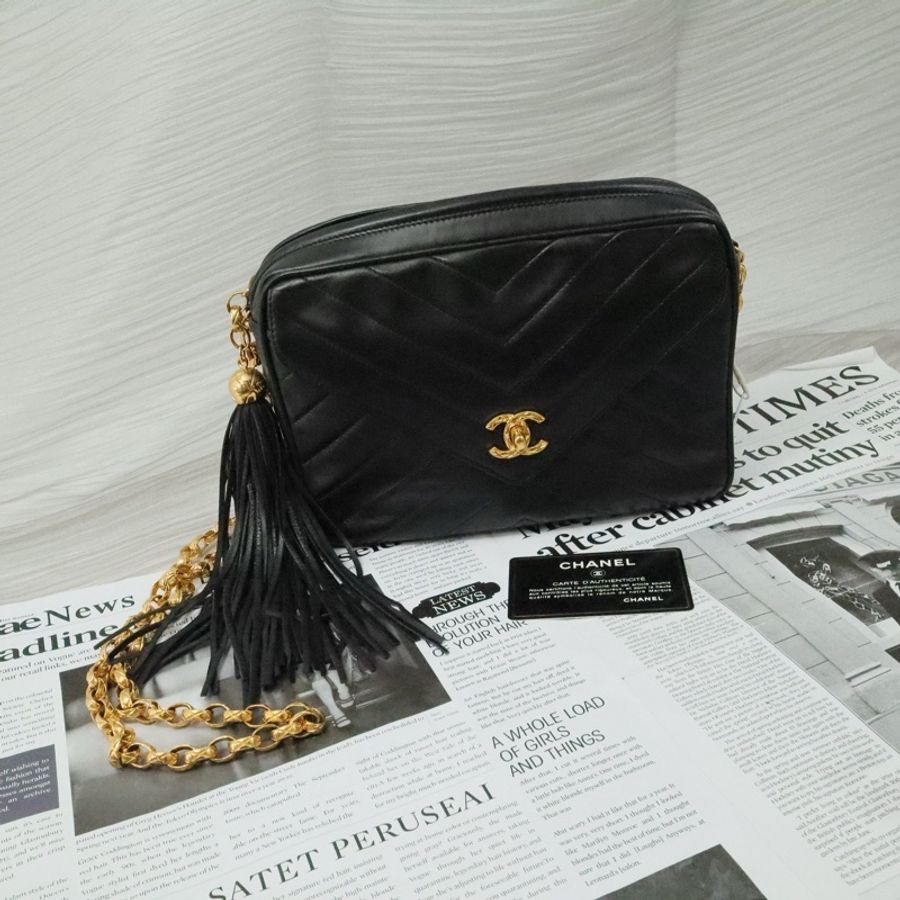 Chanel Vintage金球流蘇雕花鍊相機包-0