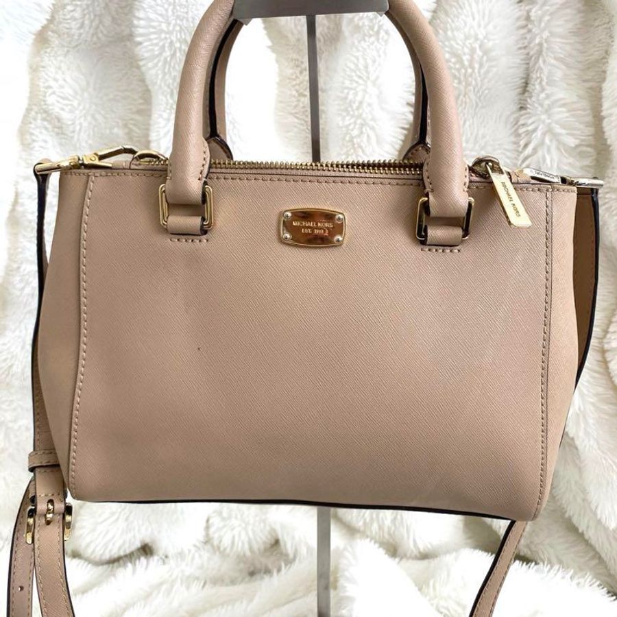 Michael Kors Selma 奶茶杏色中型手提斜背包(Saffiano皮革)-0
