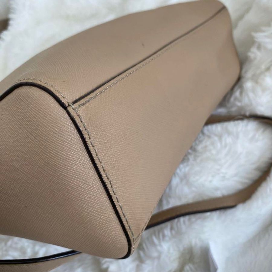 Michael Kors Selma 奶茶杏色中型手提斜背包(Saffiano皮革)-10