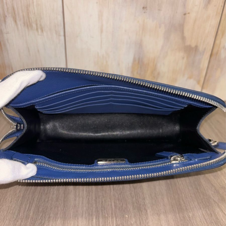 PRADA 2VF056 藍色 荔枝皮 可拆 手把 把手 皮帶 大容量 手拿包 公事包-19