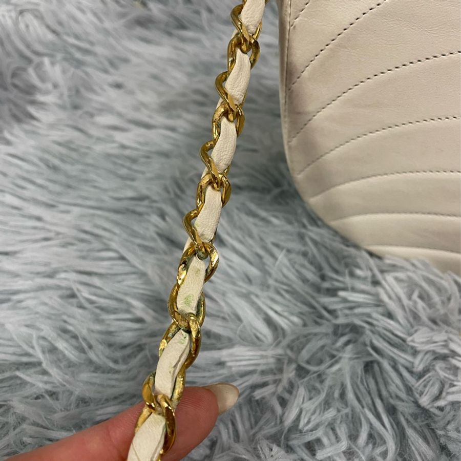 Chanel Vintage 白雪公主金扣半月包 香奈兒-23