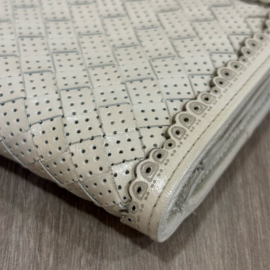 BOTTEGA VENETA BV 象牙白 編織 拉鍊零錢袋 洞洞 蕾絲 長夾-6