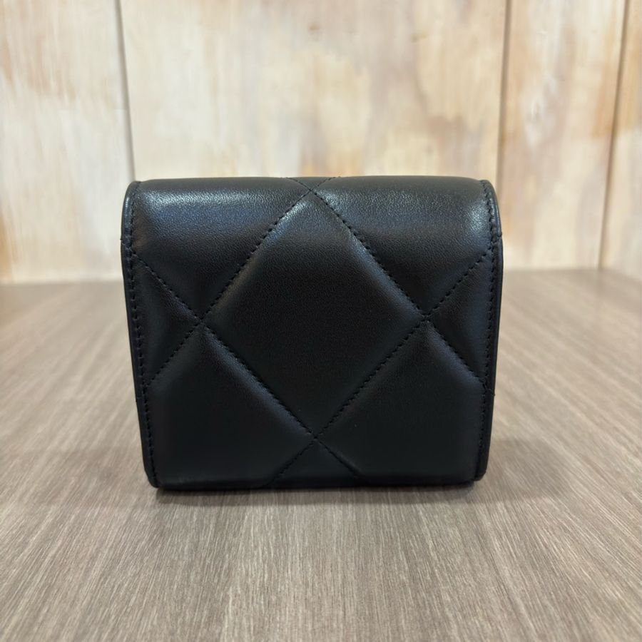 CHANEL AP1064 19 黑色羊皮金釦 三折 短夾 皮夾 零錢包 信用卡夾 錢包-1