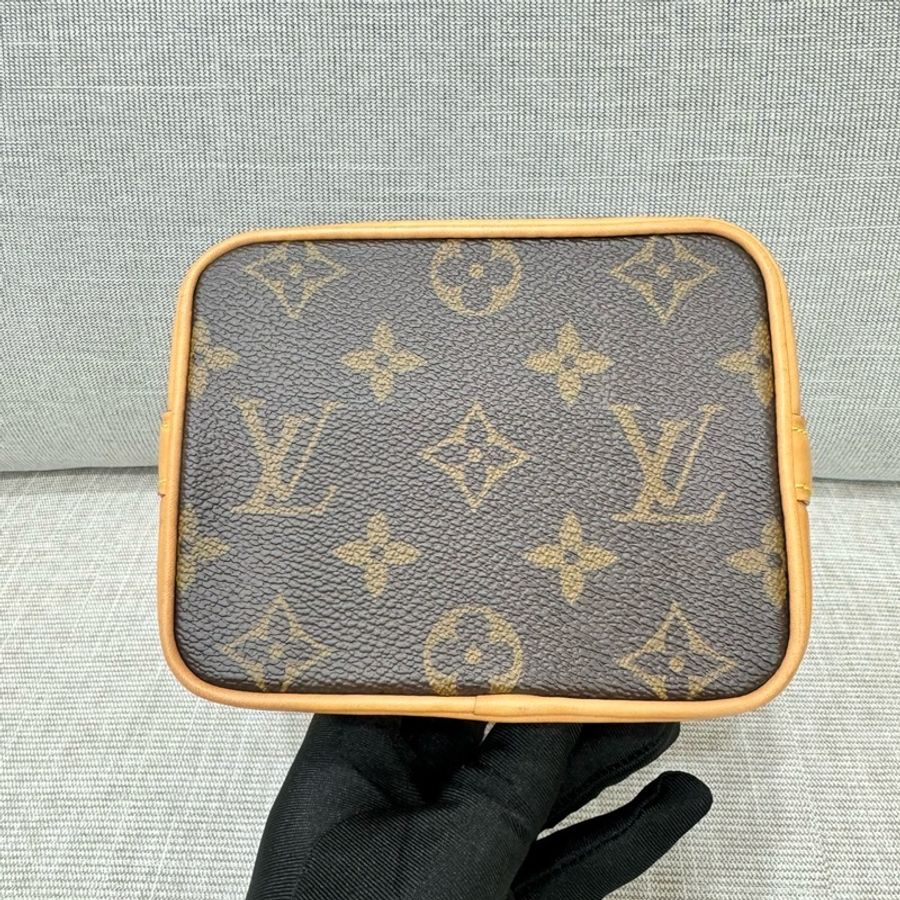 LV M81266 NANO NOÉ迷你水桶包 手提包肩背包 斜背包(棕色)-21