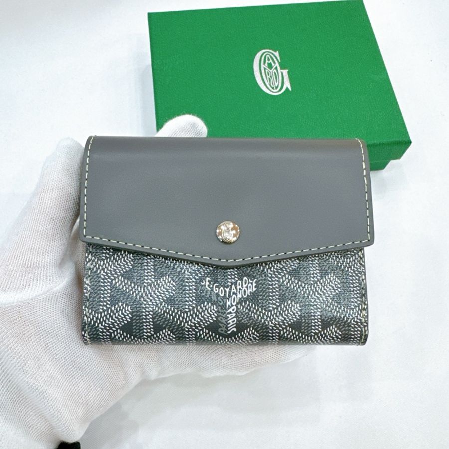 莉亞精品♡Goyard 三折短及 灰全新-0