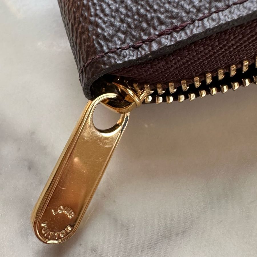 【Louis Vuitton】M69354經典Giant Monogram帆布拉鍊零錢包-12