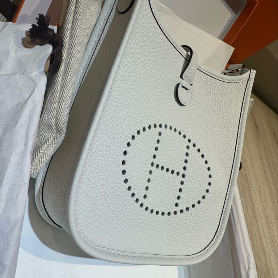 Hermes Mini evelyne 銀扣 白 K刻-2