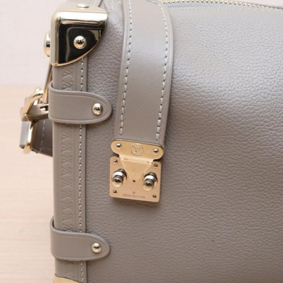 LOUIS VUITTON(路易威登) Side Trunk 軟盒子包 大號 24 灰色 晶片 老花-5