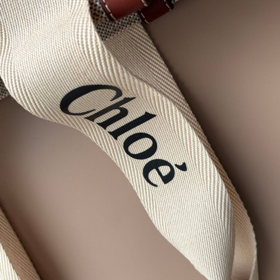 ::CHLOE:: WOODY 系列 咖邊牛皮 帆布LOGO字母織帶肩背托特包MM-9