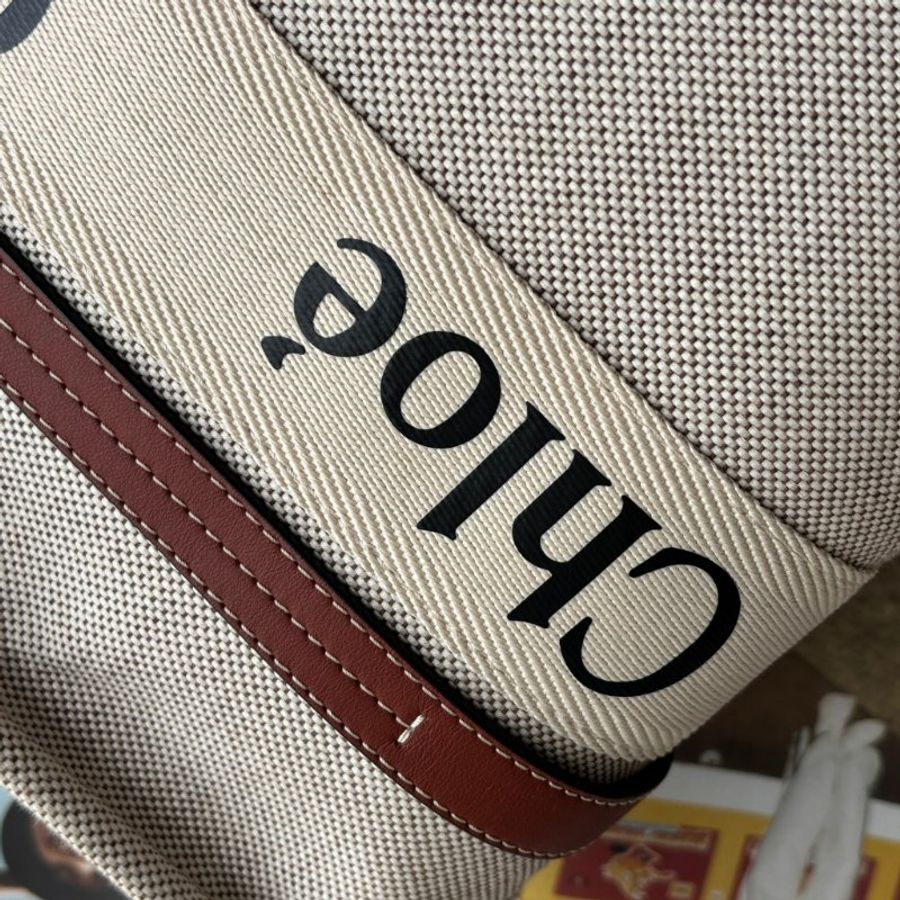 ::CHLOE:: WOODY 系列 咖邊牛皮 帆布LOGO字母織帶肩背托特包MM-16