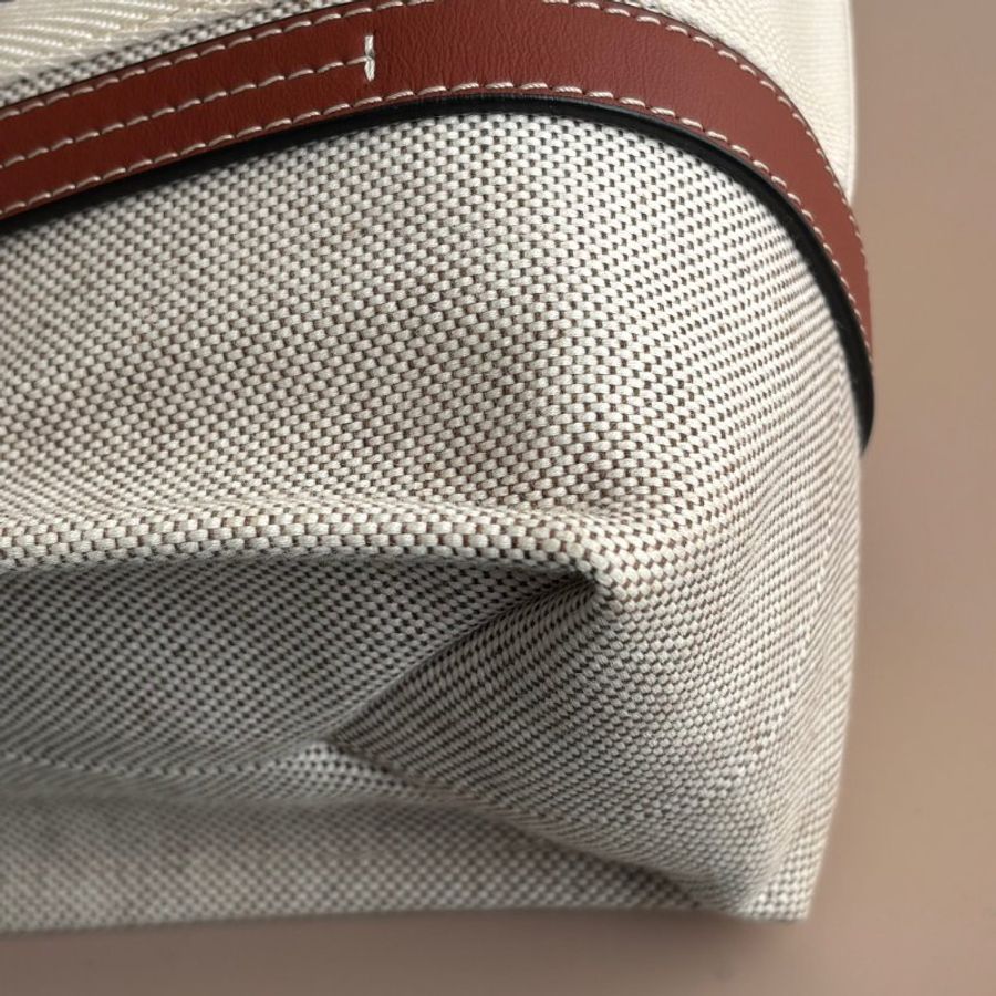 ::CHLOE:: WOODY 系列 咖邊牛皮 帆布LOGO字母織帶肩背托特包MM-24