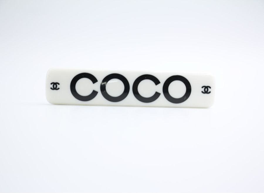 Chanel Vintage 01P 樹脂Coco Logo白色髮夾-0