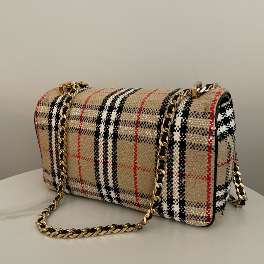 Burberry Lola 掀蓋鏈包-1