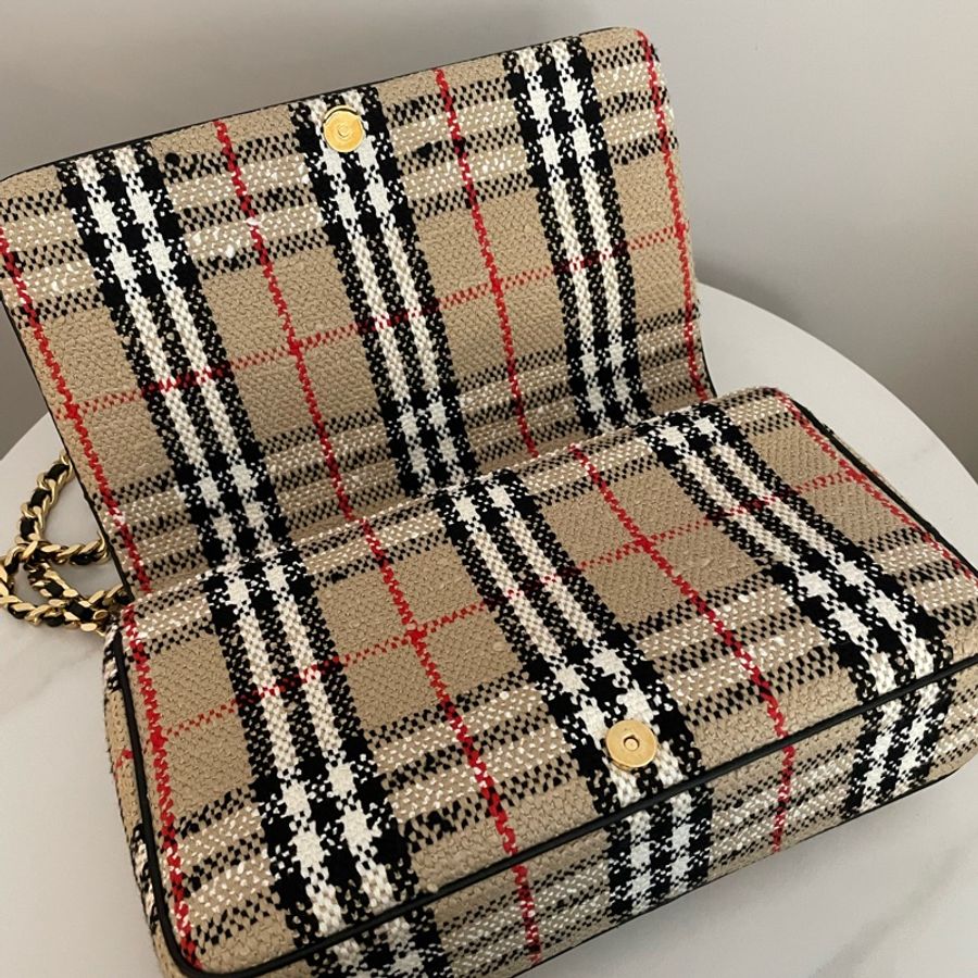 Burberry Lola 掀蓋鏈包-4
