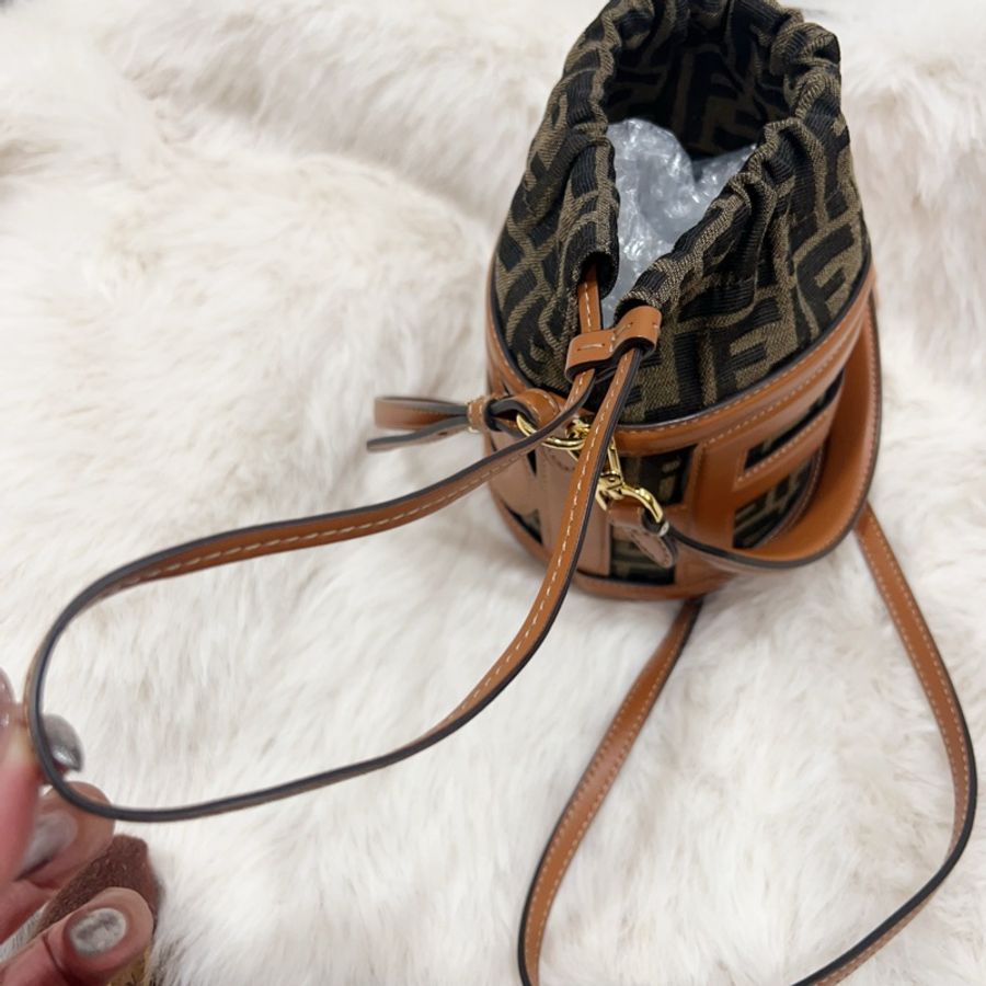 fendi 水桶包-7