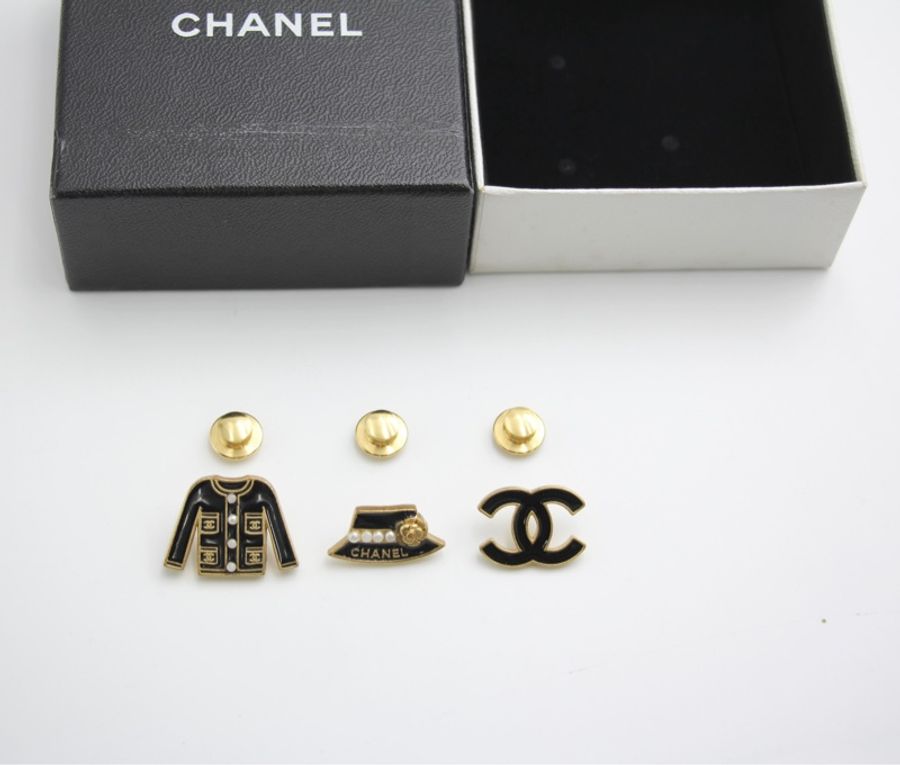 Chanel Vintage 02A琺瑯三件套帽衣服CC胸針-0