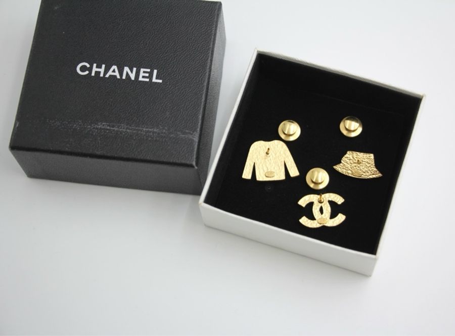 Chanel Vintage 02A琺瑯三件套帽衣服CC胸針-6
