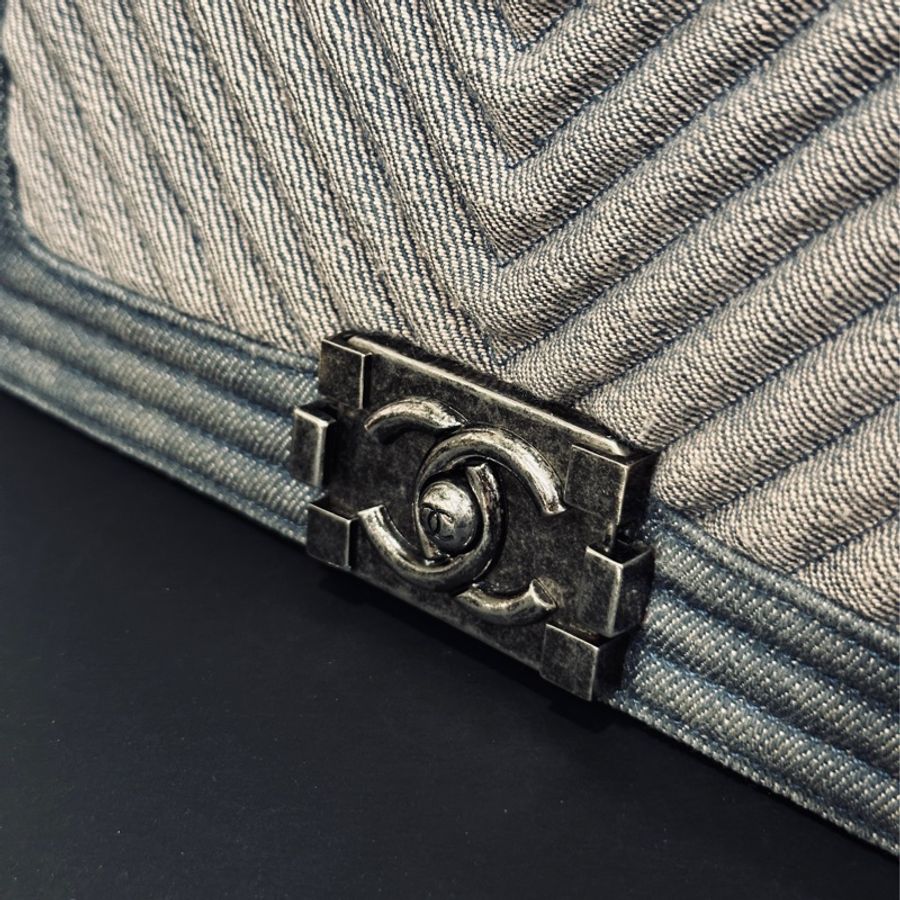 Chanel Leboy25牛仔單寧限定款🩵99新 超稀有夏天必備單品-13