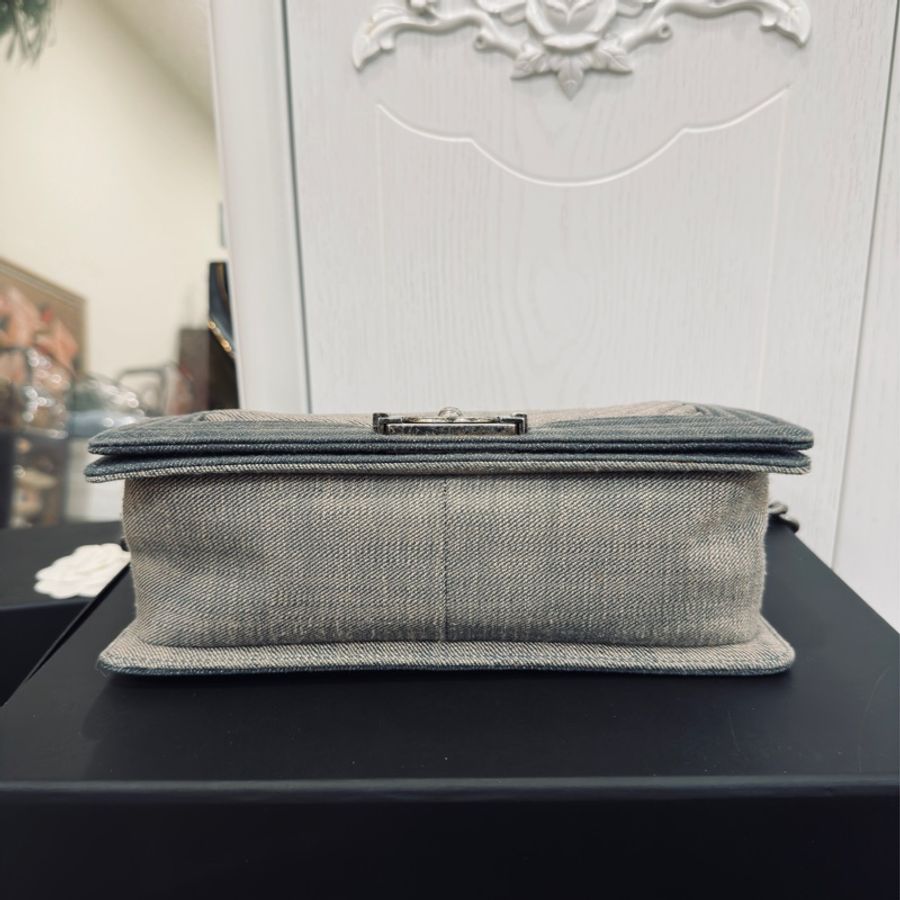 Chanel Leboy25牛仔單寧限定款🩵99新 超稀有夏天必備單品-15