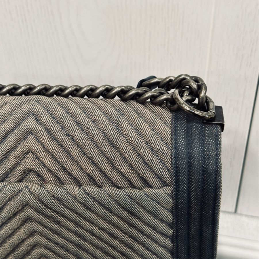 Chanel Leboy25牛仔單寧限定款🩵99新 超稀有夏天必備單品-17