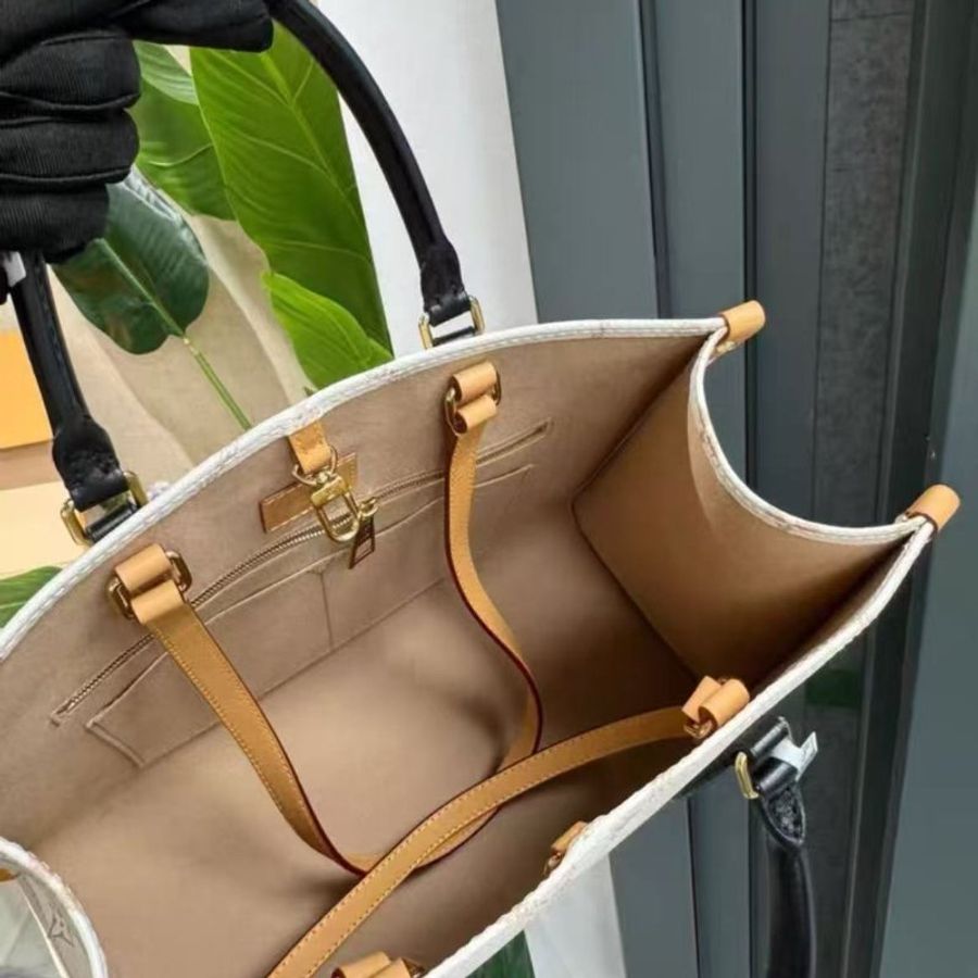 LV Onthego 中號 沙丘色超級白富美 配件盒子塵袋購證 全新可送禮-3