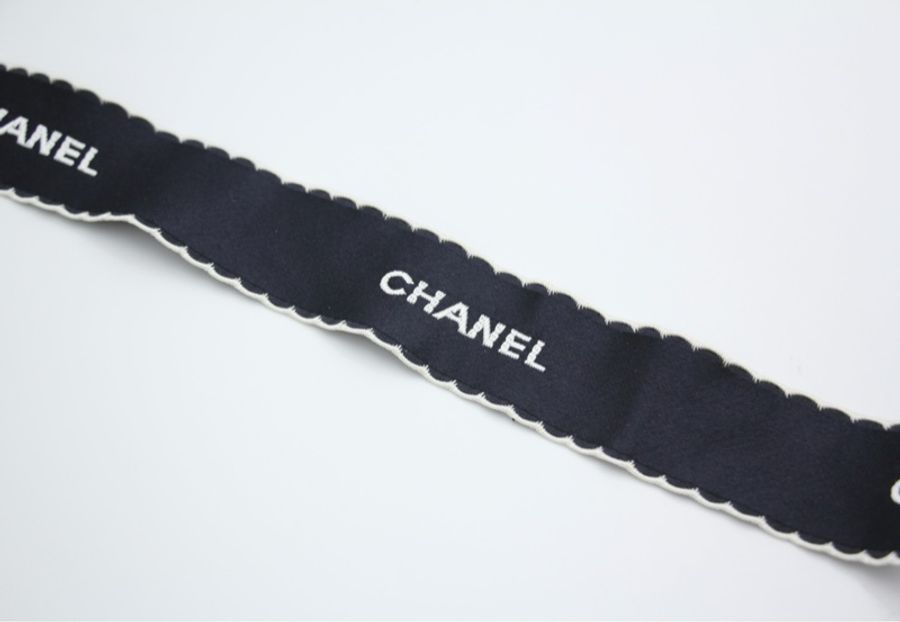 Chanel Vintage 81-85年絲質蝴蝶結長絲帶胸針-3