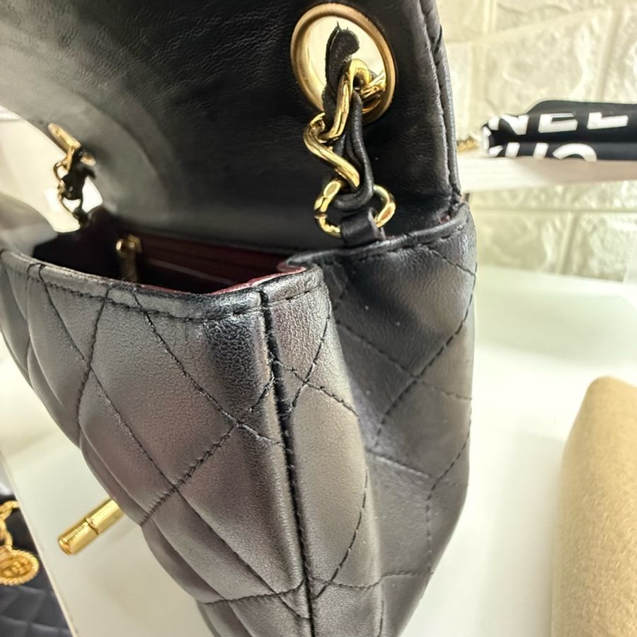 chanel香奈兒黑金菱格紋雙C扣方胖子鏈條包-19