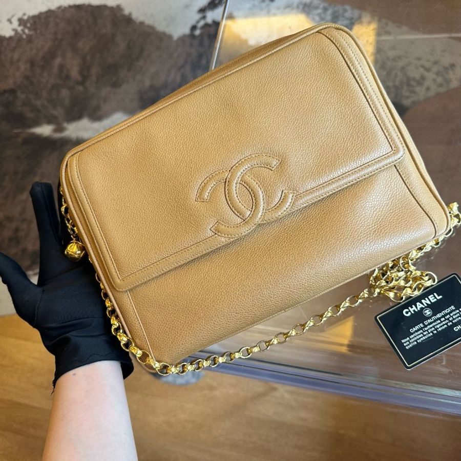 Chanel香奈兒魚子醬金球雕花鏈條相機包帶卡-0