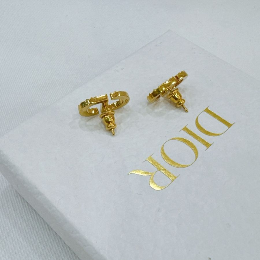 莉亞精品♡ Dior CD水鑽耳針E1742PTCCY_D301全新-1
