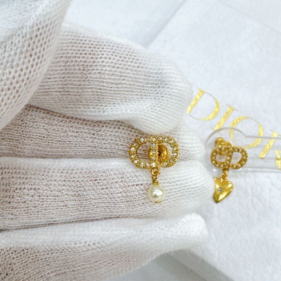 莉亞精品♡ Petit CD Lucky Charms 耳環 全新-2