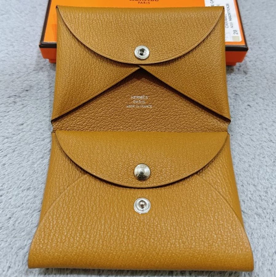 全新現貨 Hermes CALVI DUO 山羊皮 焦糖色零錢包-5