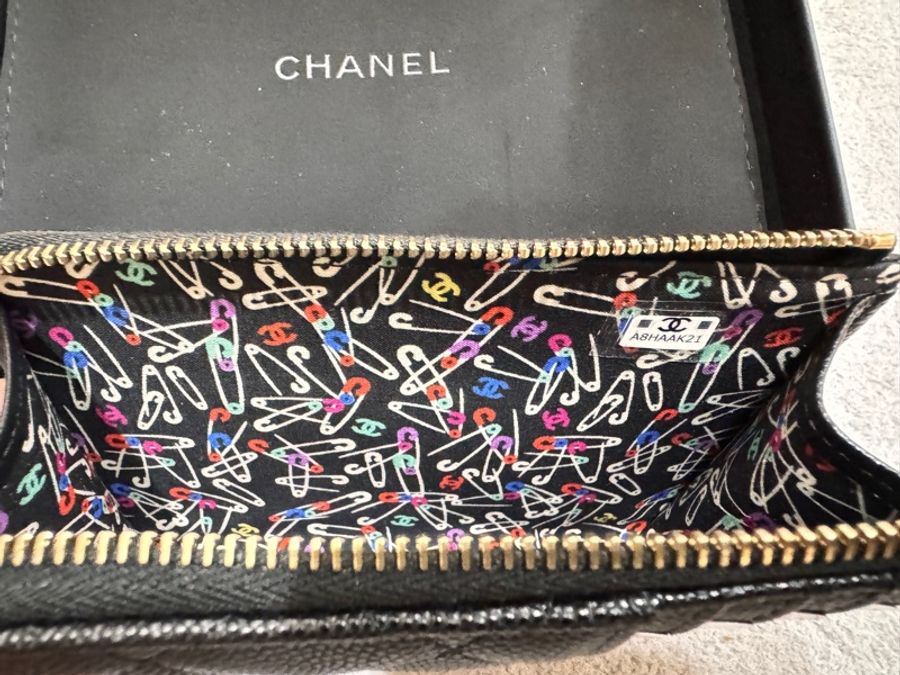 全新現貨 Chanel 24A 黑金限定拉鍊零錢卡包-2
