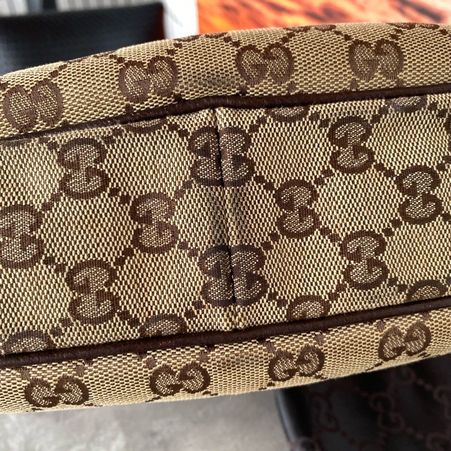 Gucci 老花肩背hobo包-18