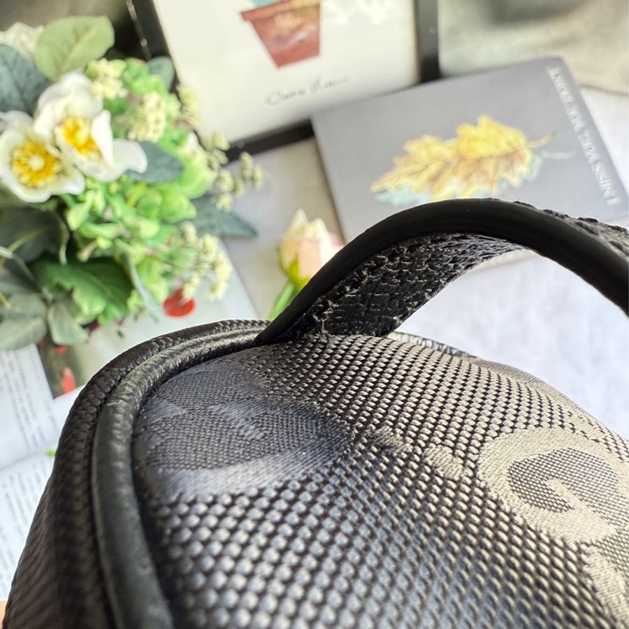 GUCCI Off The Grid GG 再生尼龍圓筒手提/斜背二用包(黑色)-4