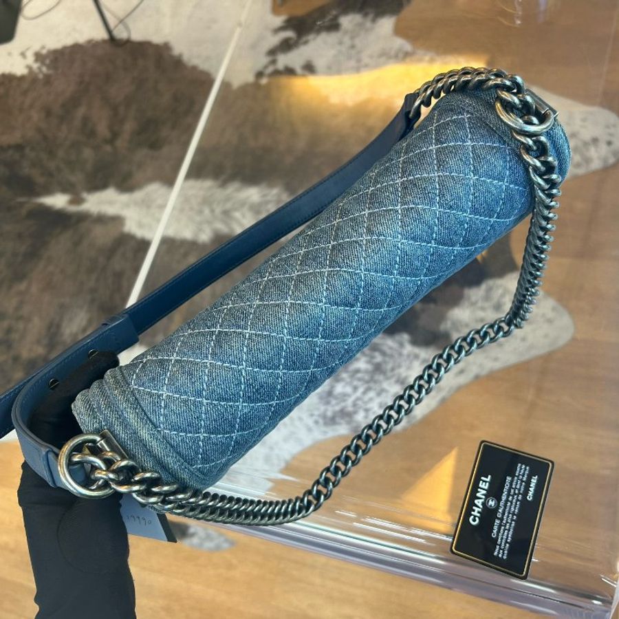 Chanel香奈兒菱格紋牛仔leboy鏈條包帶卡-8