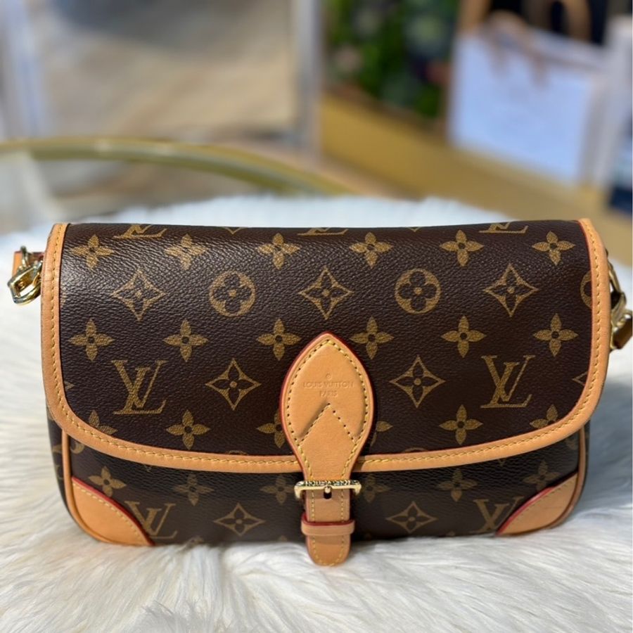 LV 經典法棍包(附斜背肩帶)-0