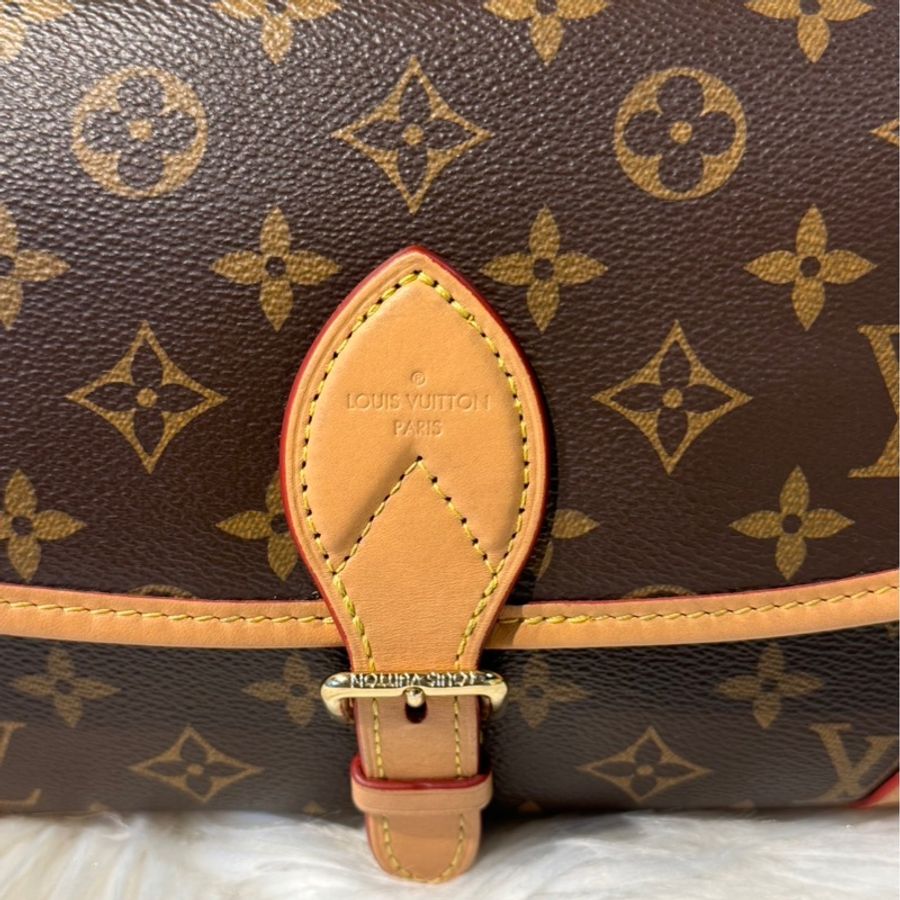 LV 經典法棍包(附斜背肩帶)-4