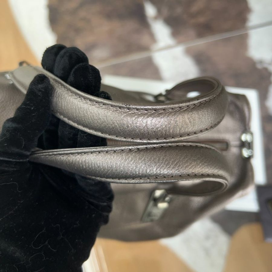 Chanel香奈兒冰格波士頓枕頭包帶卡-5