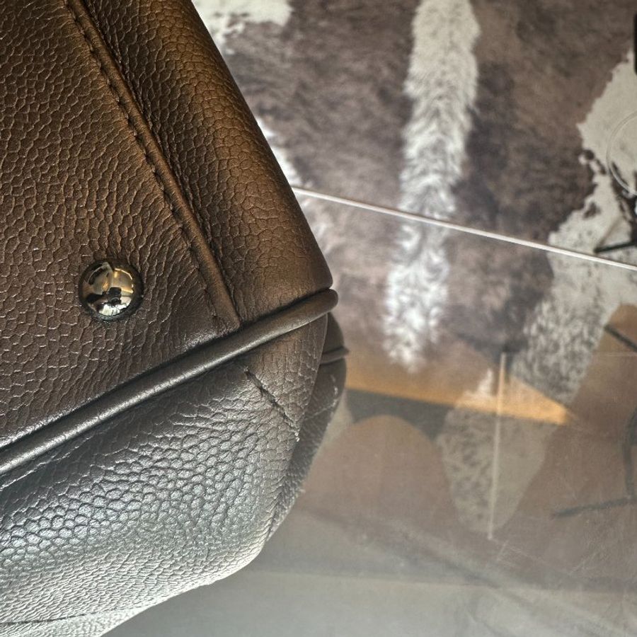 Chanel香奈兒冰格波士頓枕頭包帶卡-9