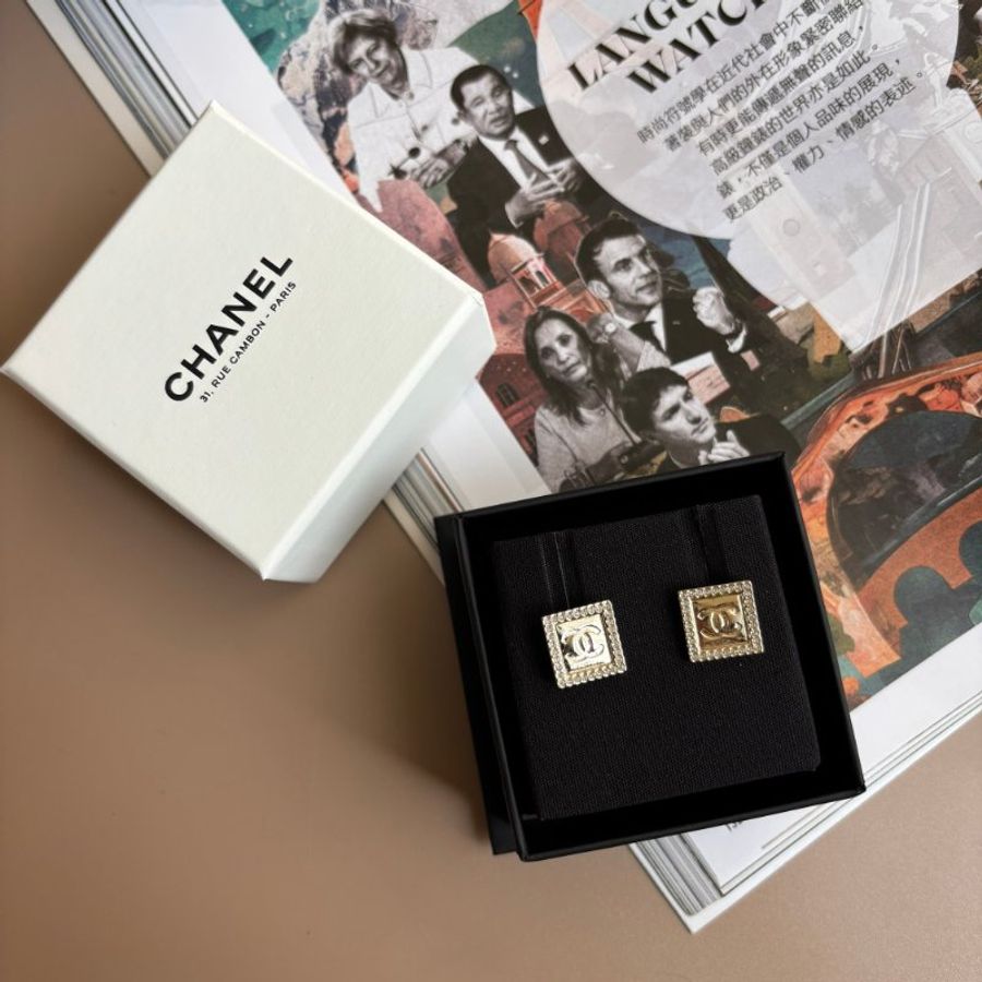 ::CHANEL:: 淡金方糖復古鑲鑽耳環-6