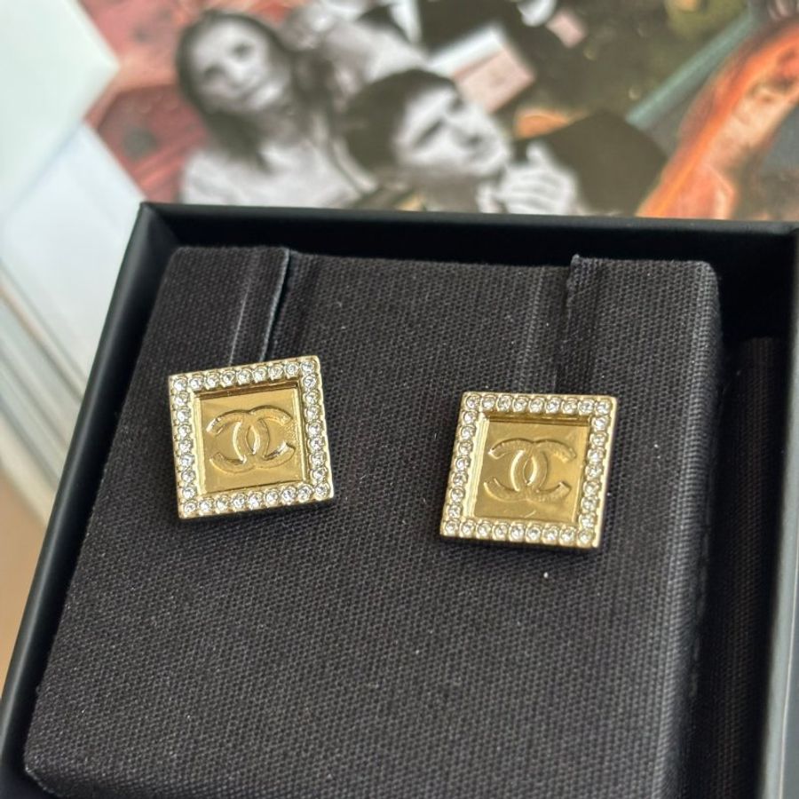::CHANEL:: 淡金方糖復古鑲鑽耳環-9